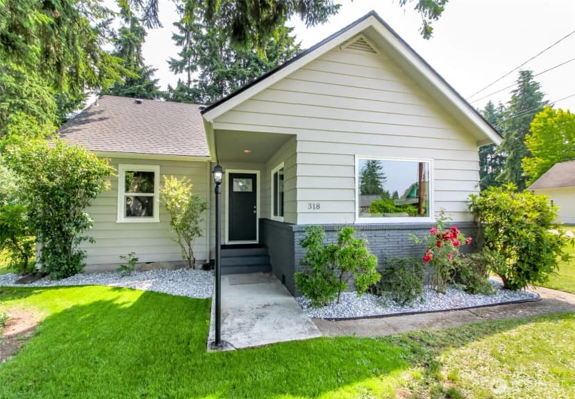 Property photo for 318 Mill Avenue Se, Orting
