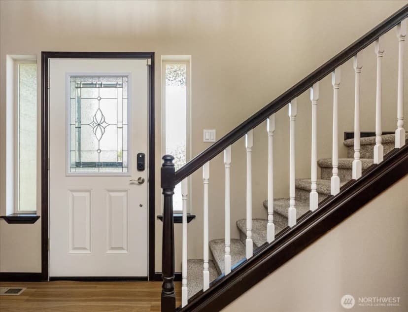 Property photo for 990 Cove View Circle, Oak Harbor photo 5