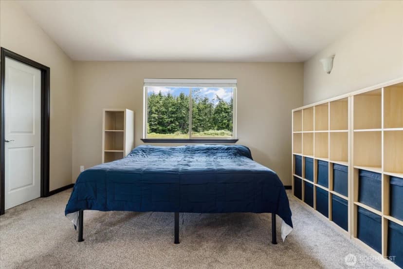 Property photo for 990 Cove View Circle, Oak Harbor photo 24