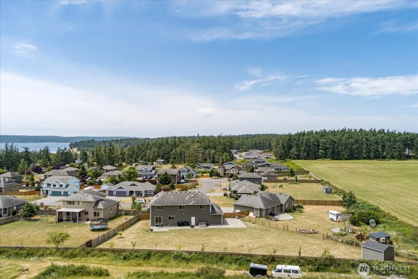 Property photo for 990 Cove View Circle, Oak Harbor photo 35
