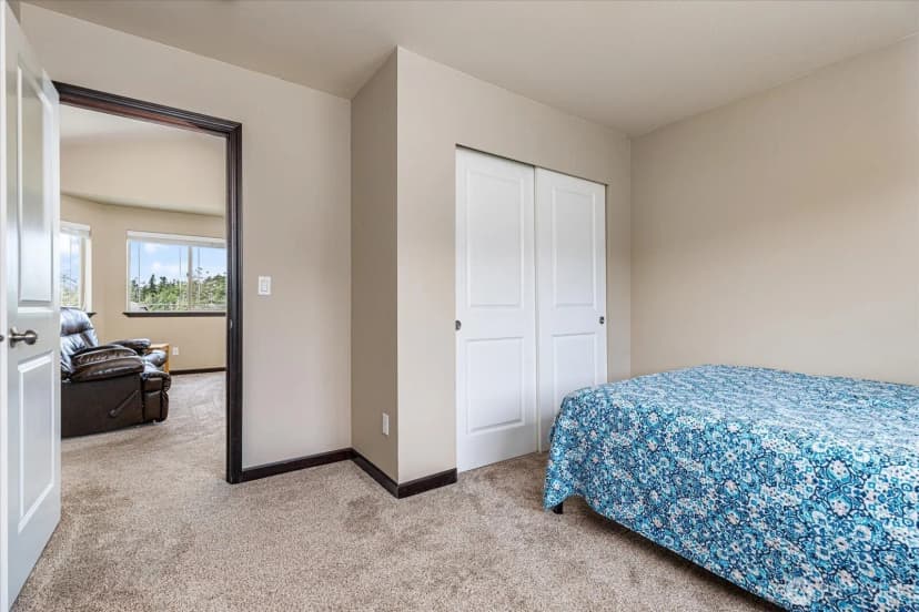 Property photo for 990 Cove View Circle, Oak Harbor photo 19