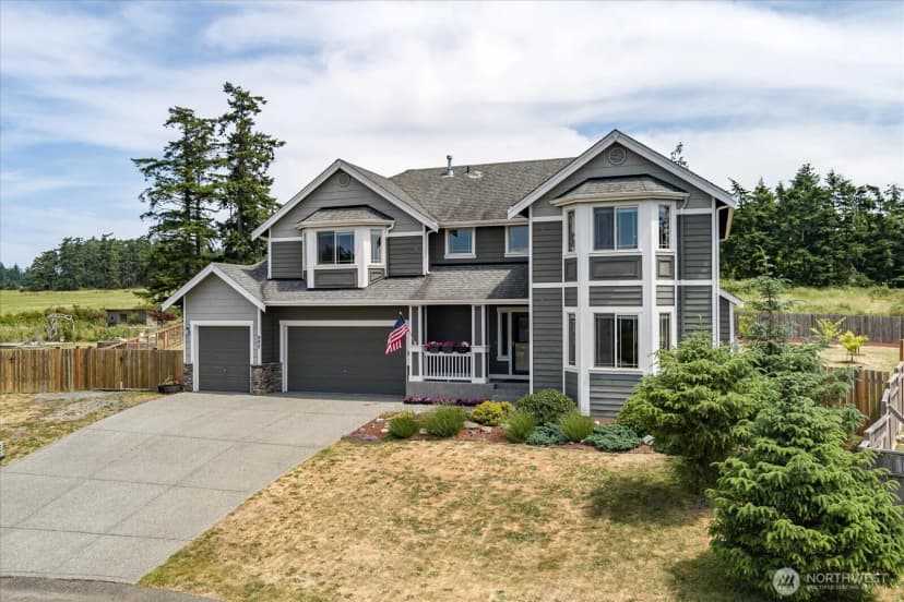 Property photo for 990 Cove View Circle, Oak Harbor
