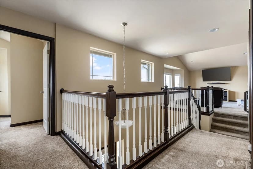 Property photo for 990 Cove View Circle, Oak Harbor photo 27