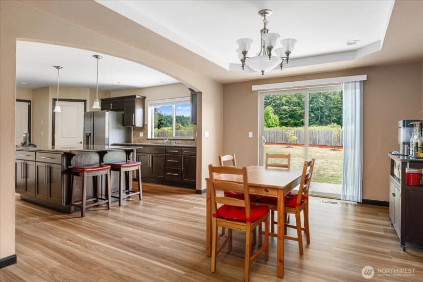 Property photo for 990 Cove View Circle, Oak Harbor photo 10