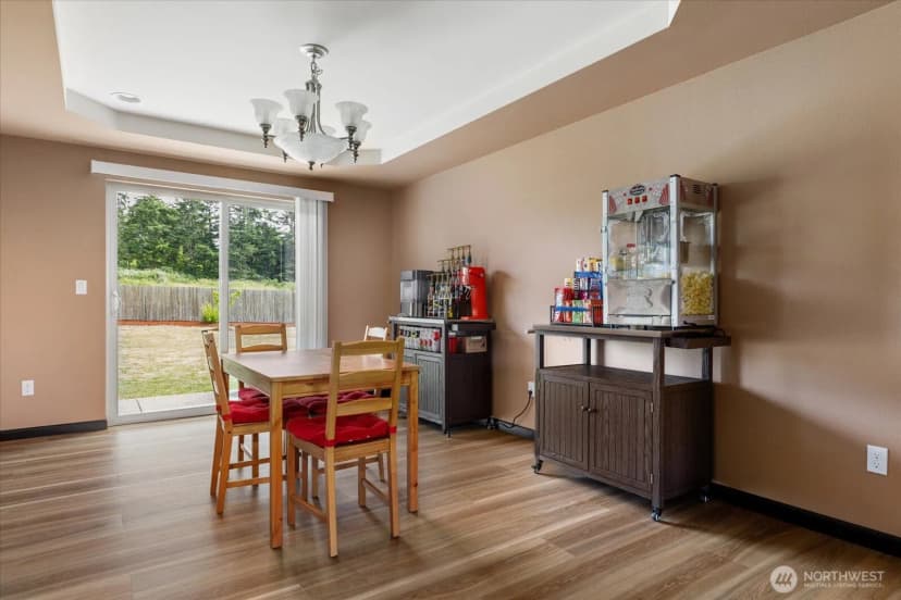 Property photo for 990 Cove View Circle, Oak Harbor photo 9