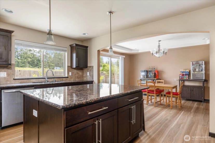 Property photo for 990 Cove View Circle, Oak Harbor photo 14