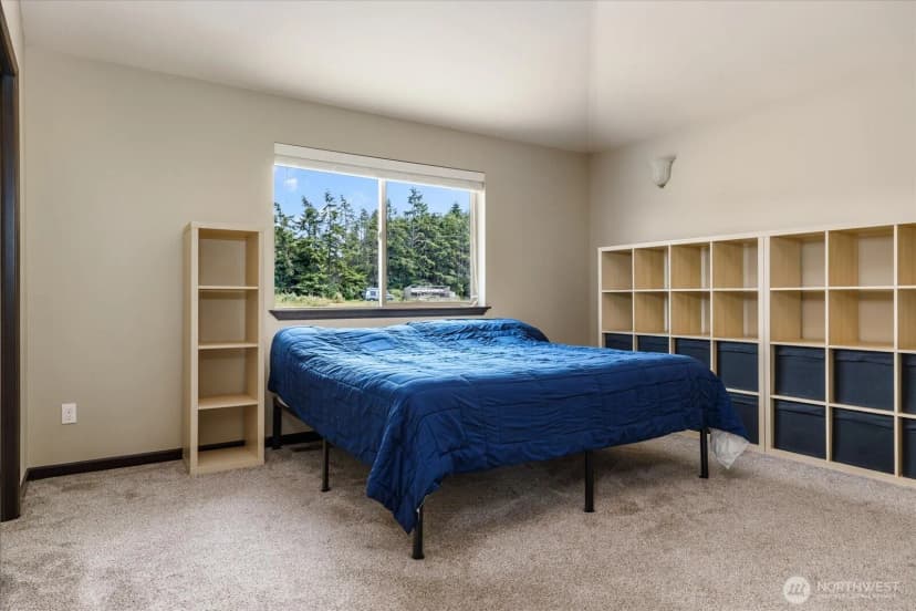 Property photo for 990 Cove View Circle, Oak Harbor photo 23