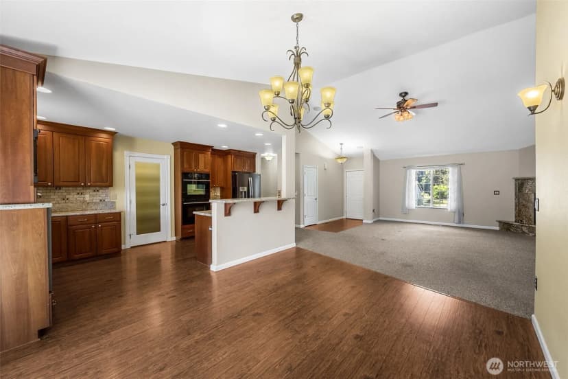 Property photo for 9504 347th Street S, Roy photo 6