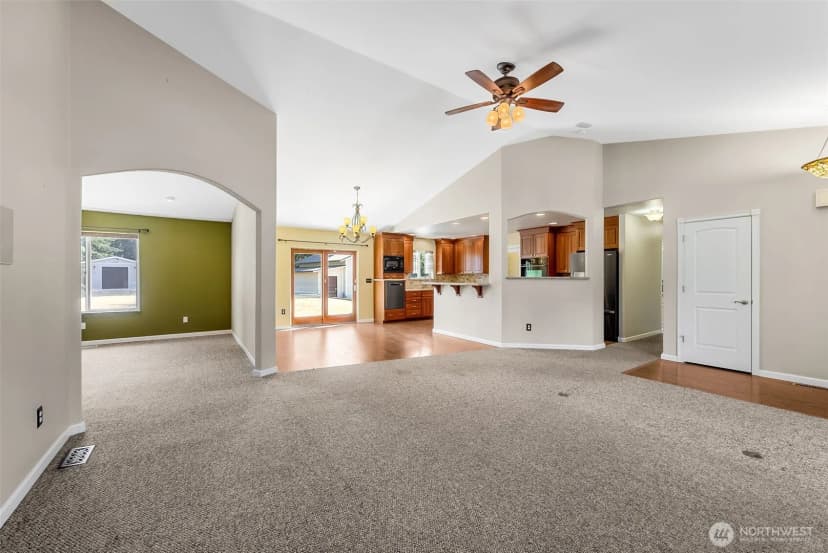 Property photo for 9504 347th Street S, Roy photo 3