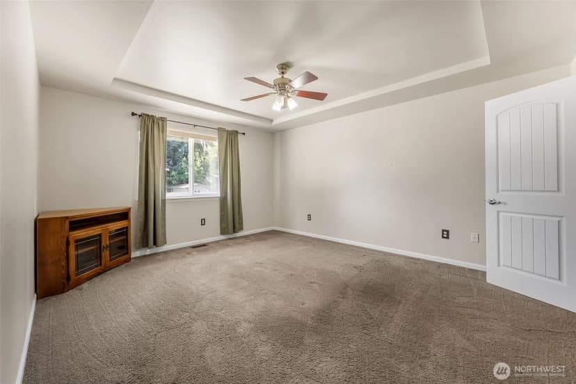 Property photo for 9504 347th Street S, Roy photo 16