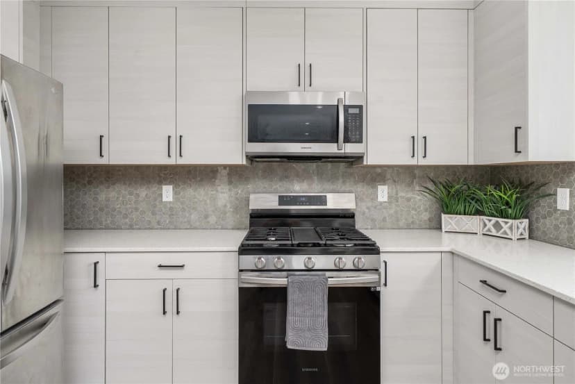 Property photo for 533 S Coverdale Street #c, Seattle photo 14