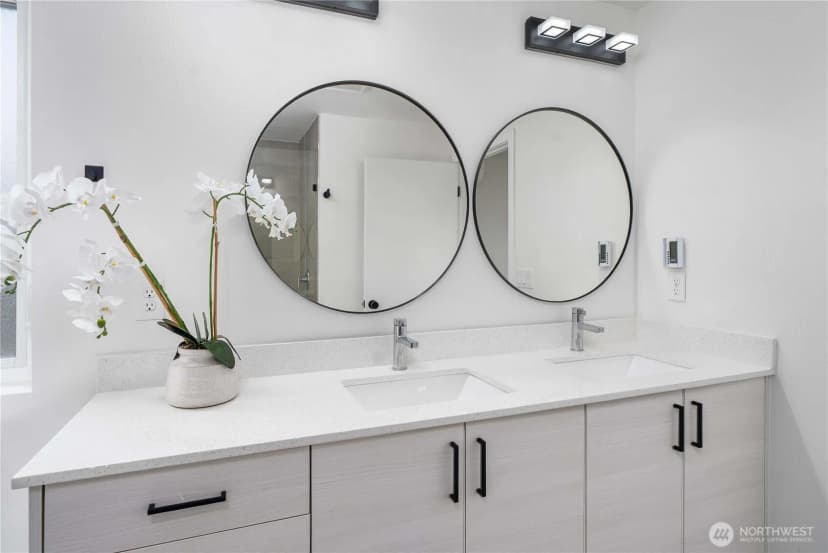 Property photo for 533 S Coverdale Street #c, Seattle photo 30
