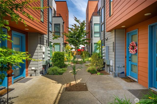 Property photo for 533 S Coverdale Street #c, Seattle photo 5