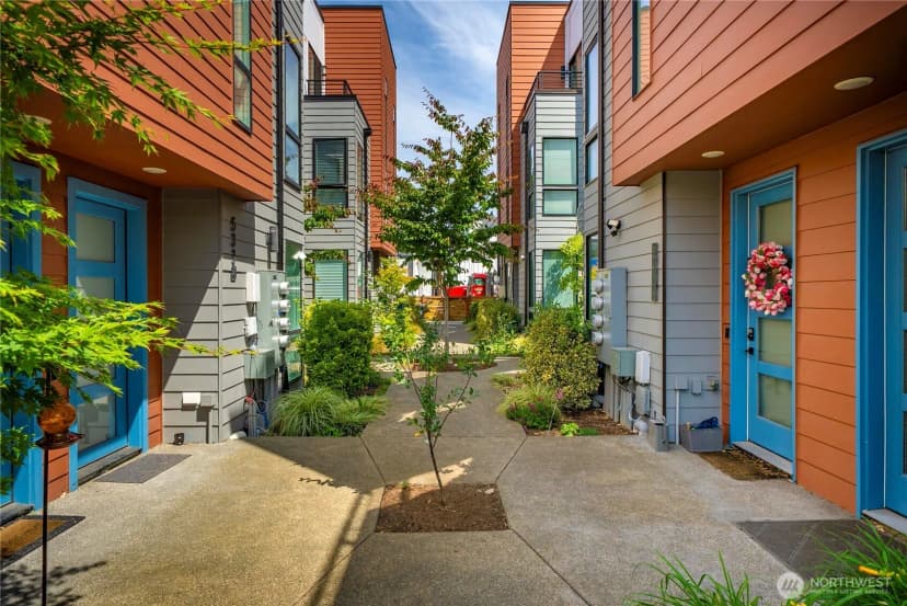 Property photo for 533 S Coverdale Street #c, Seattle photo 5