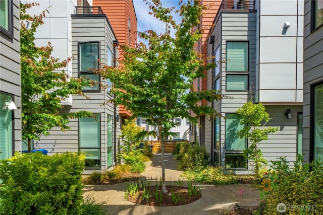 Property photo for 533 S Coverdale Street #c, Seattle photo 3
