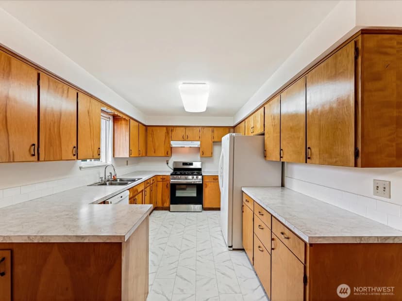 Property photo for 6702 120th Street E, Puyallup photo 7