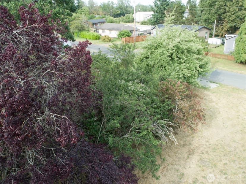 Property photo for 312 2nd Street W, Roy photo 6