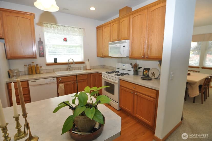 Property photo for 1750 Grand Avenue, Mount Vernon photo 9