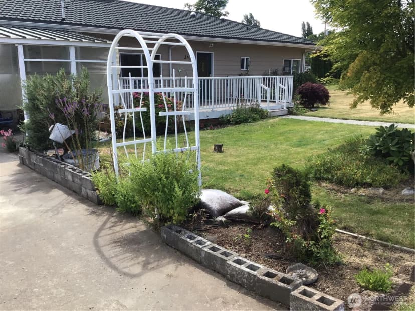 Property photo for 3105 K Avenue, Anacortes photo 28