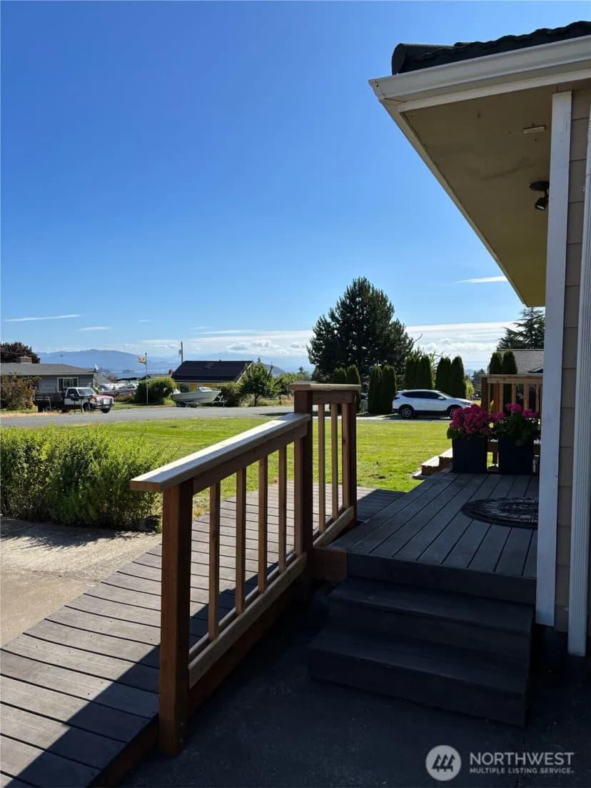 Property photo for 3105 K Avenue, Anacortes photo 32