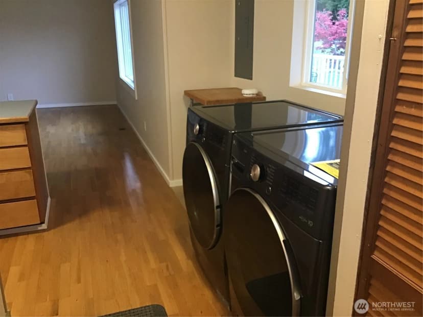 Property photo for 3105 K Avenue, Anacortes photo 16