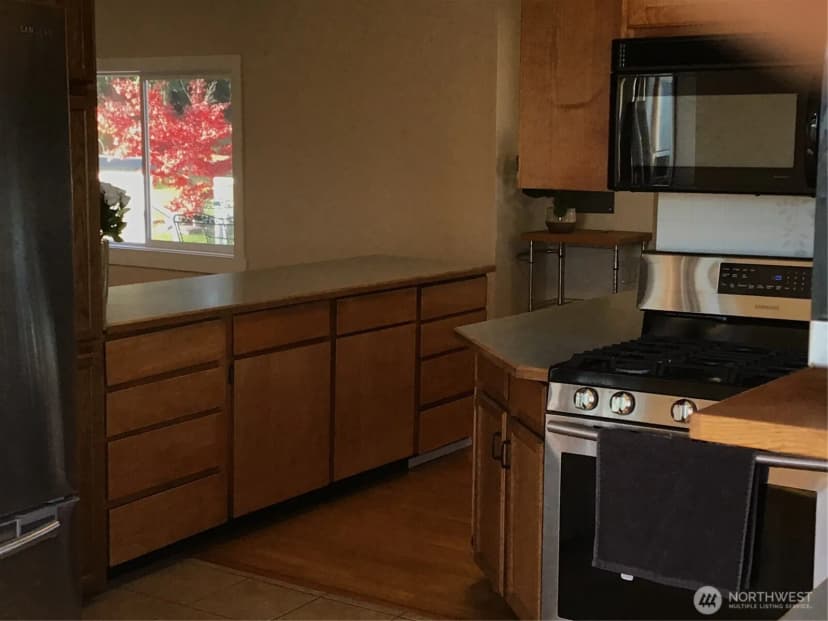 Property photo for 3105 K Avenue, Anacortes photo 12