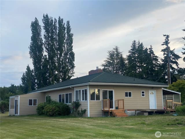 Property photo for 3105 K Avenue, Anacortes photo 4