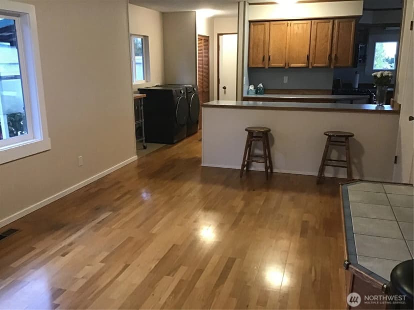 Property photo for 3105 K Avenue, Anacortes photo 14