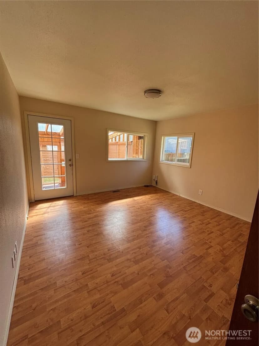 Property photo for 3105 K Avenue, Anacortes photo 21