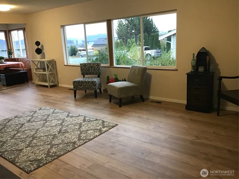 Property photo for 3105 K Avenue, Anacortes photo 6