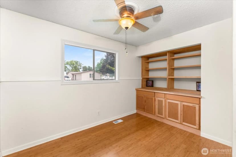 Property photo for 707 Kenwood Street N, Omak photo 18