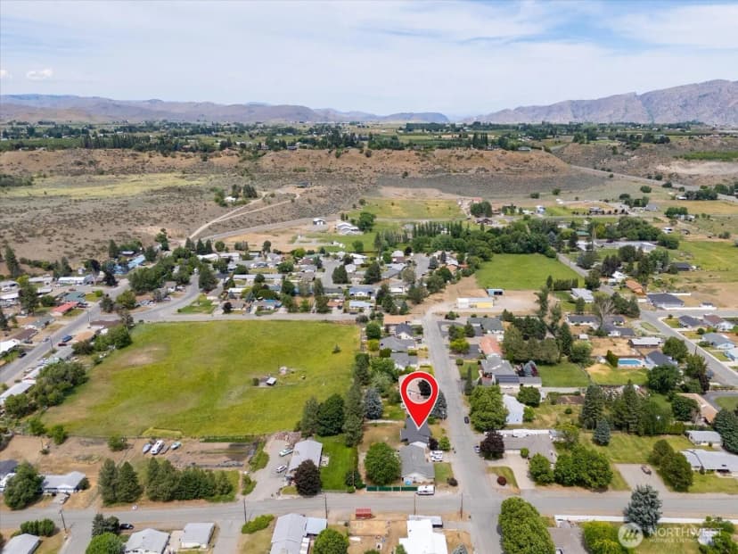 Property photo for 707 Kenwood Street N, Omak photo 36