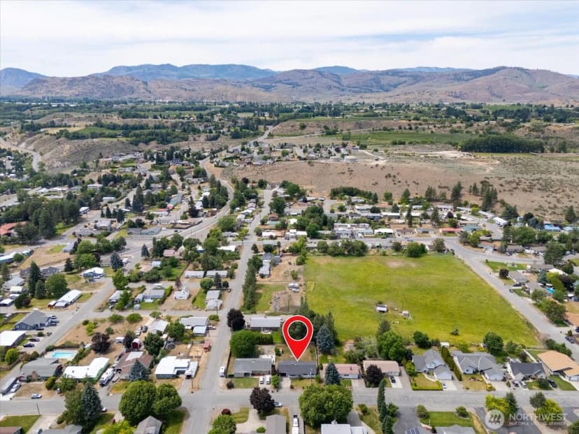 Property photo for 707 Kenwood Street N, Omak photo 28