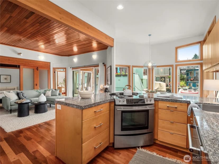 Property photo for 2727 Fairview Avenue E #12, Seattle photo 10