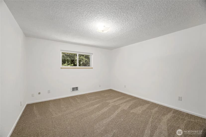 Property photo for 17555 Se 134th Street, Renton photo 23