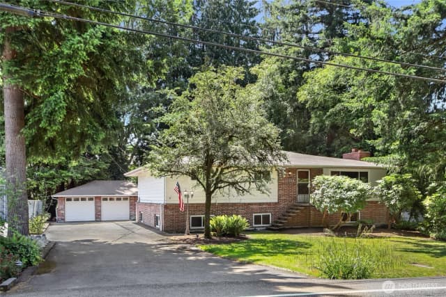Property photo for 17555 Se 134th Street, Renton