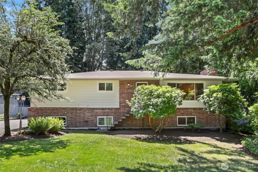 Property photo for 17555 Se 134th Street, Renton photo 2