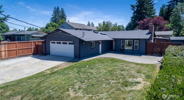 Property photo for 9621 1st Avenue Se, Everett photo 2