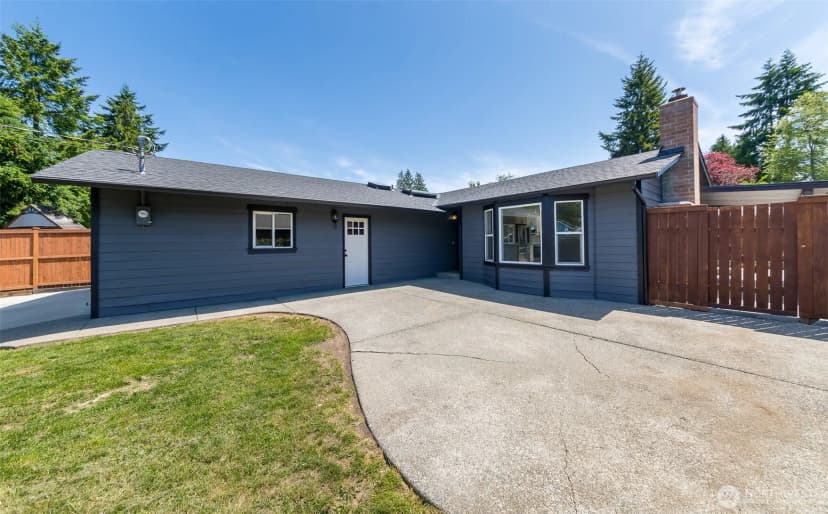 Property photo for 9621 1st Avenue Se, Everett photo 29