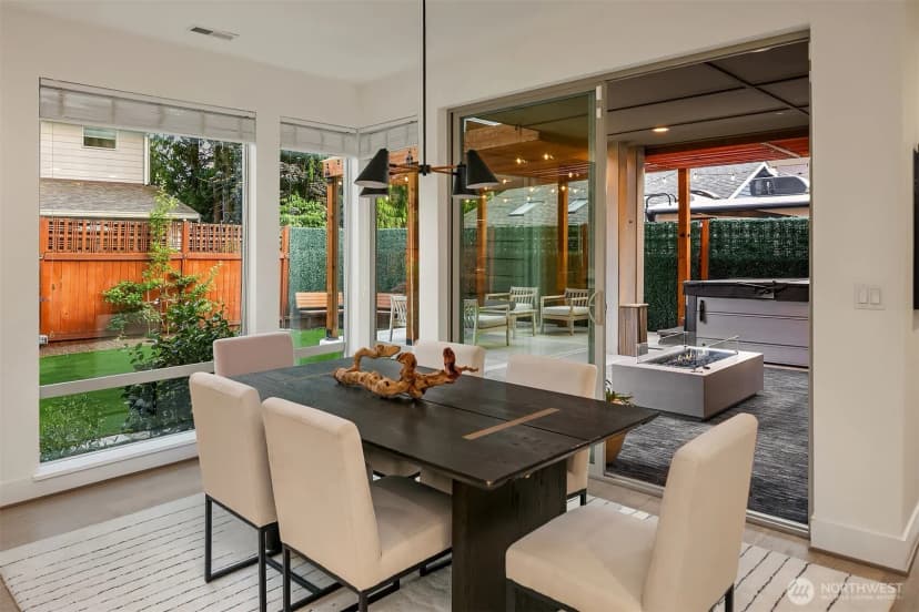 Property photo for 10637 128th Avenue Ne, Kirkland photo 10