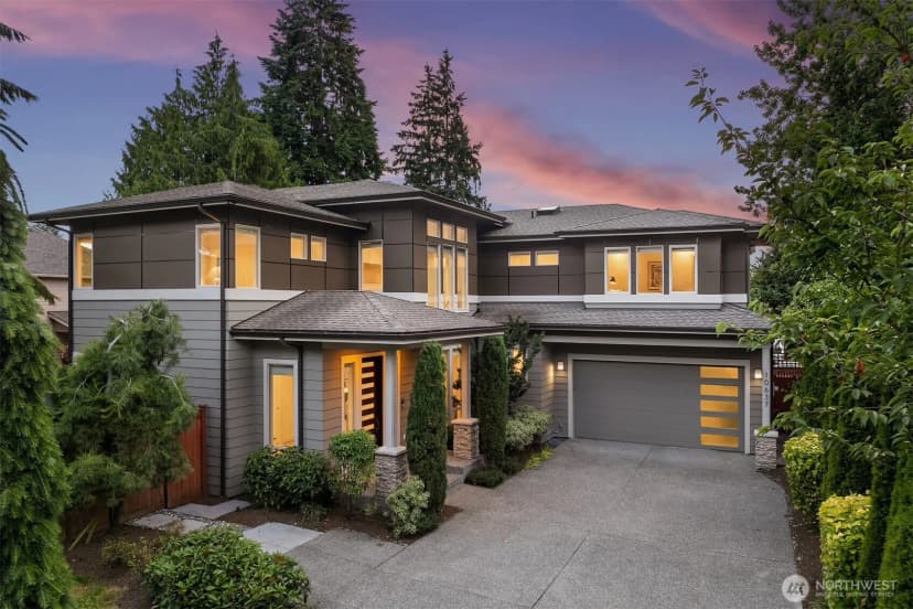 Property photo for 10637 128th Avenue Ne, Kirkland photo 38