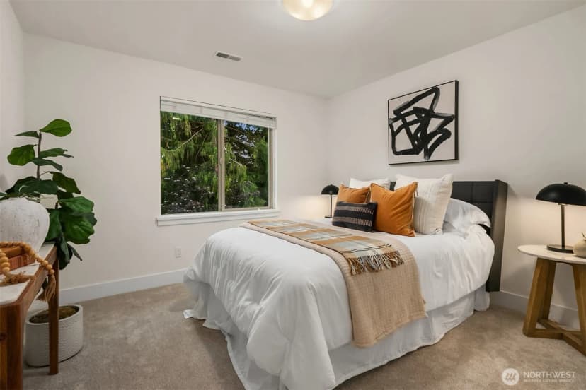 Property photo for 10637 128th Avenue Ne, Kirkland photo 30