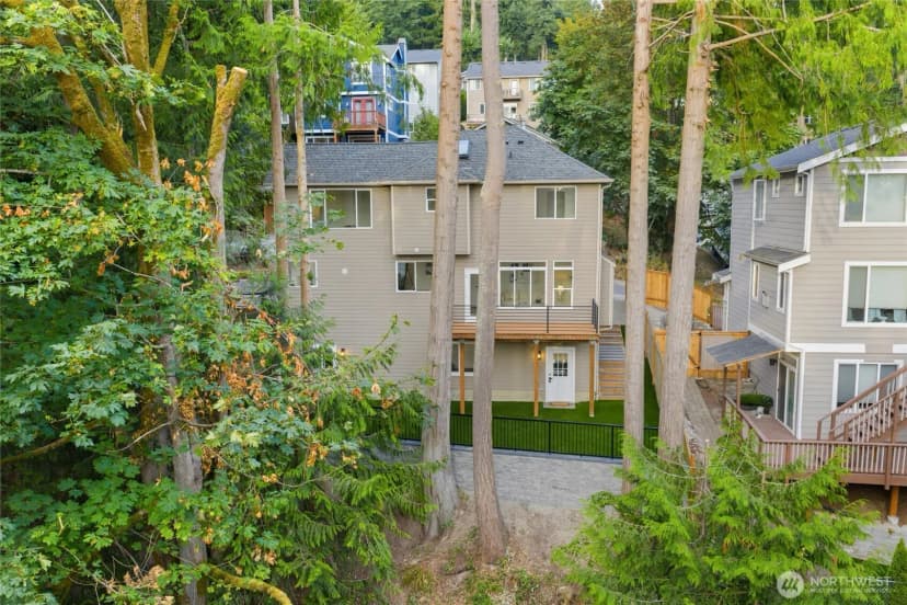 Property photo for 1511 208th Avenue Ne, Sammamish photo 29