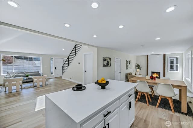 Property photo for 1511 208th Avenue Ne, Sammamish photo 5