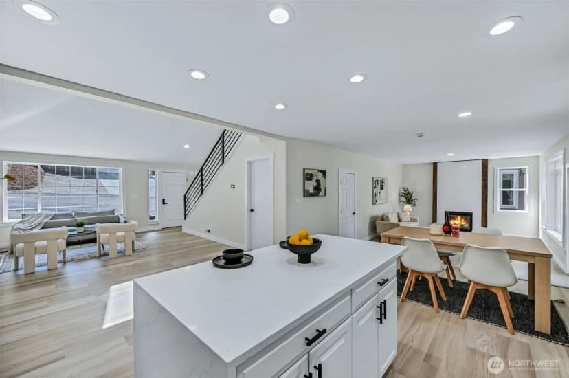 Property photo for 1511 208th Avenue Ne, Sammamish photo 5