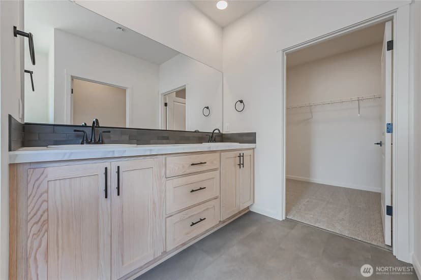 Property photo for 990 Rw Fletcher Street, Winlock photo 16