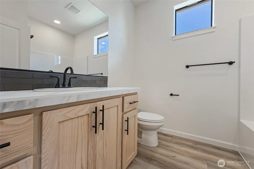 Property photo for 990 Rw Fletcher Street, Winlock photo 26