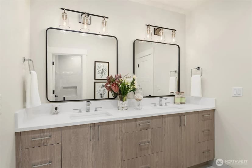 Property photo for 1806 154th Avenue Se, Bellevue photo 34