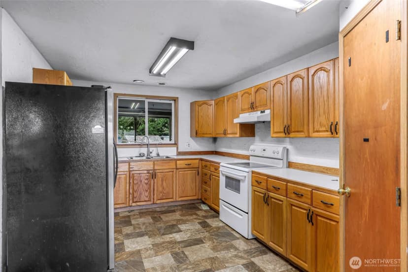 Property photo for 8739 F And S Grade Rd, Sedro Woolley photo 15