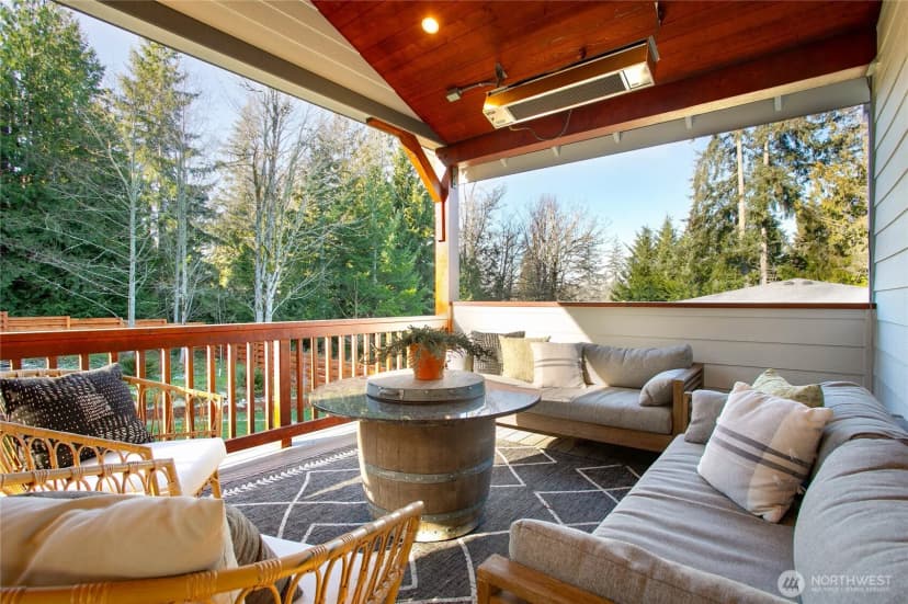 Property photo for 989 Lakewood Lane, Bellingham photo 16
